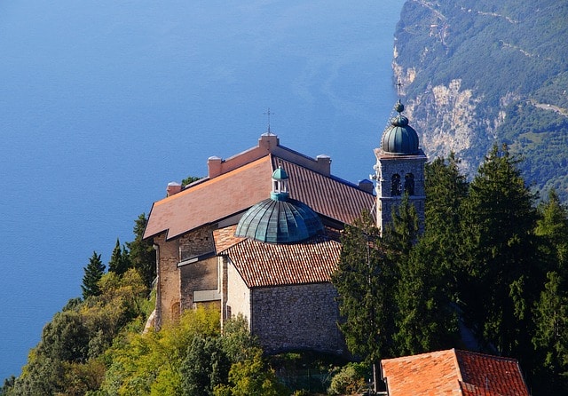 Tignale am Gardasee - Seeblick vom Santuario della Madonna di Monte Castello